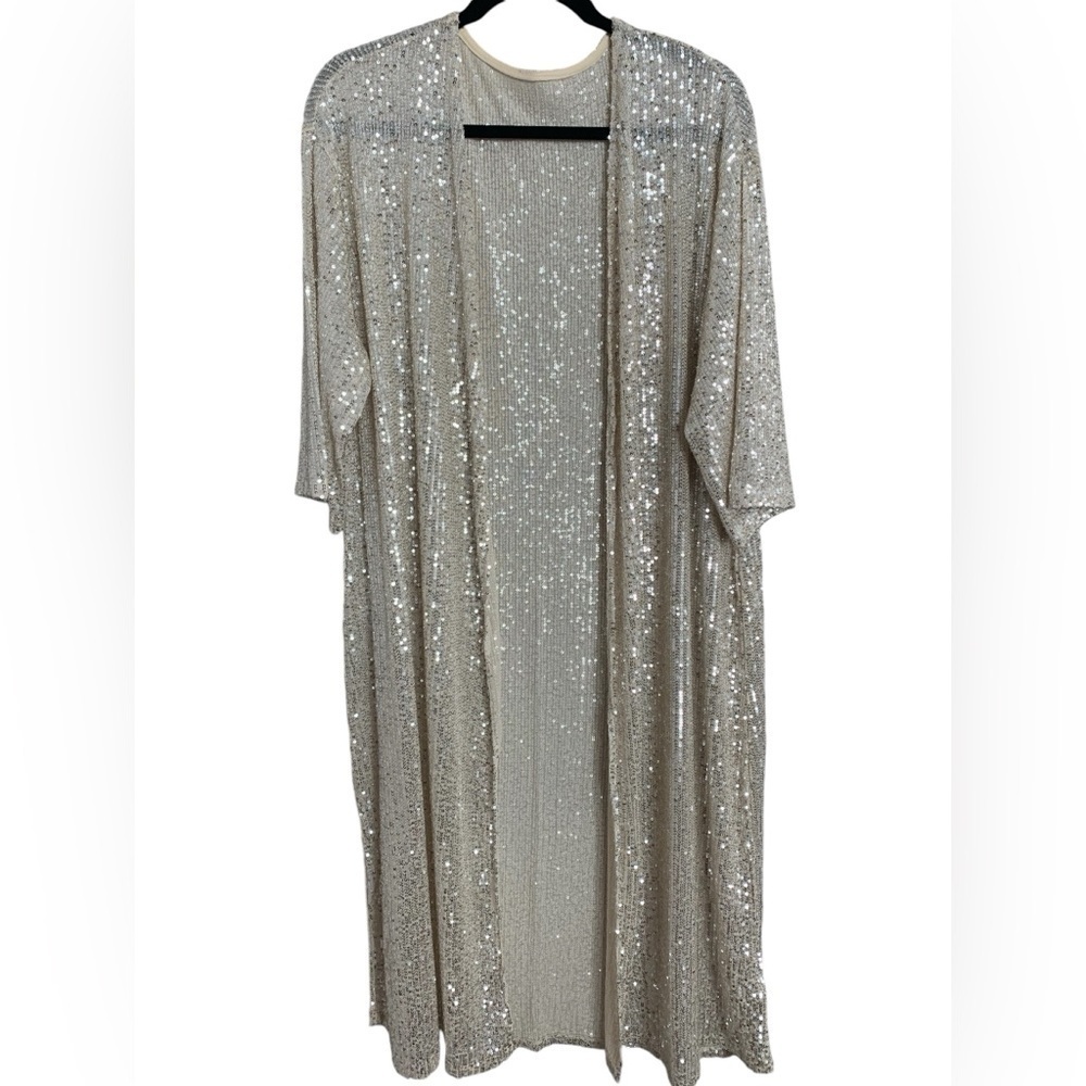 NWT/NIB GOLD on GOLD OS sequin duster. Get your “Shimmer On” - Picture 2 of 6